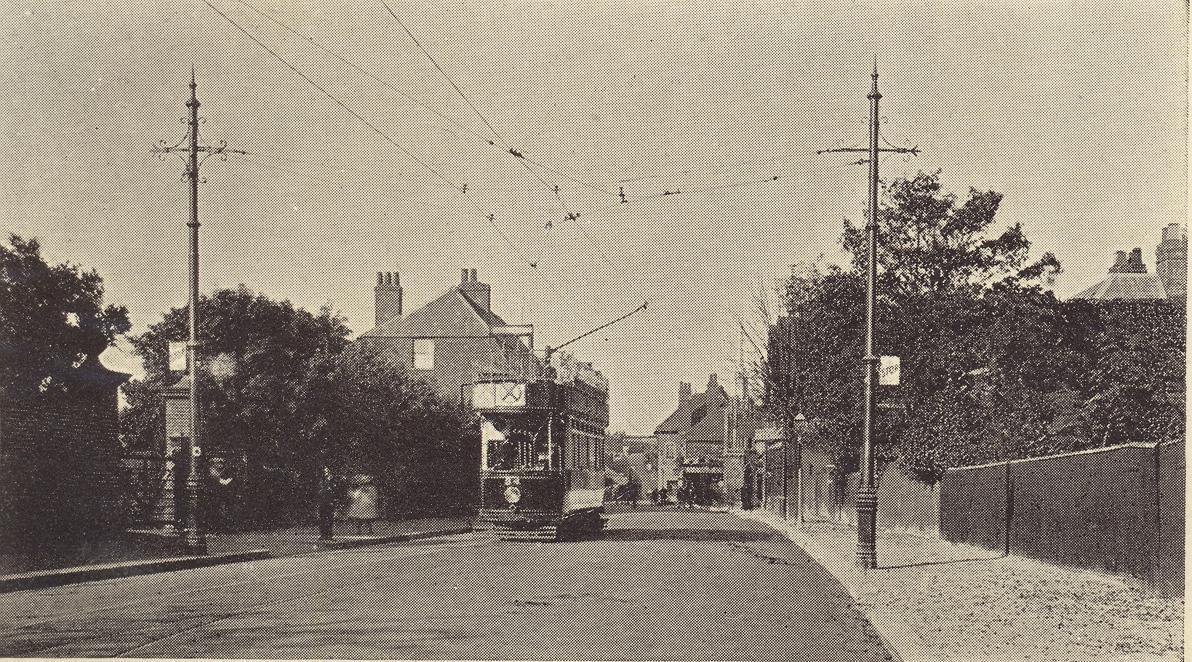 Waltham Cross in the Twentieth Century Waltham Cross in the Twentieth Century Herts Memories