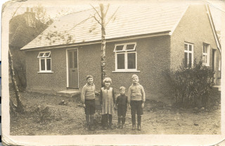 The Kard, Oakwood Road | Ruth Welyczo
